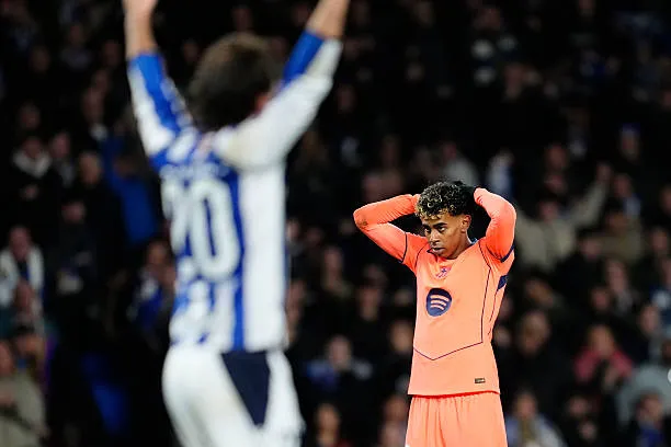 تحليل ما بعد الكارثة: كيف عاقب ريال سوسيداد "سذاجة" برشلونة في دقيقة واحدة؟ (2-1)