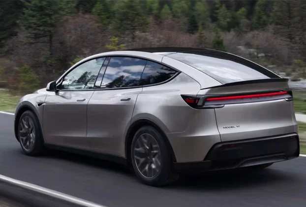 تسلا تطلق سيارة جديدة ( TESLA Y L) لإنعاش مبيعاتها في أميركا